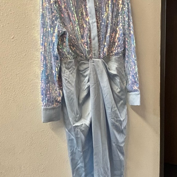 Asymmetrical Blue Dress with Draped V-Neck and Flowing Design - Picture 3 of 3